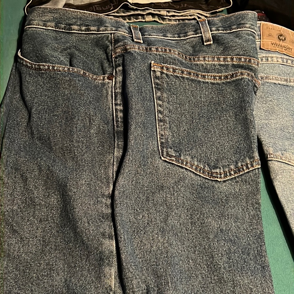 Mens Wrangler Blue Jeans Size 44 x 32